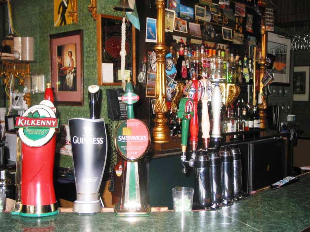 The Guv'Nor Inn St. John's Buitenkant foto